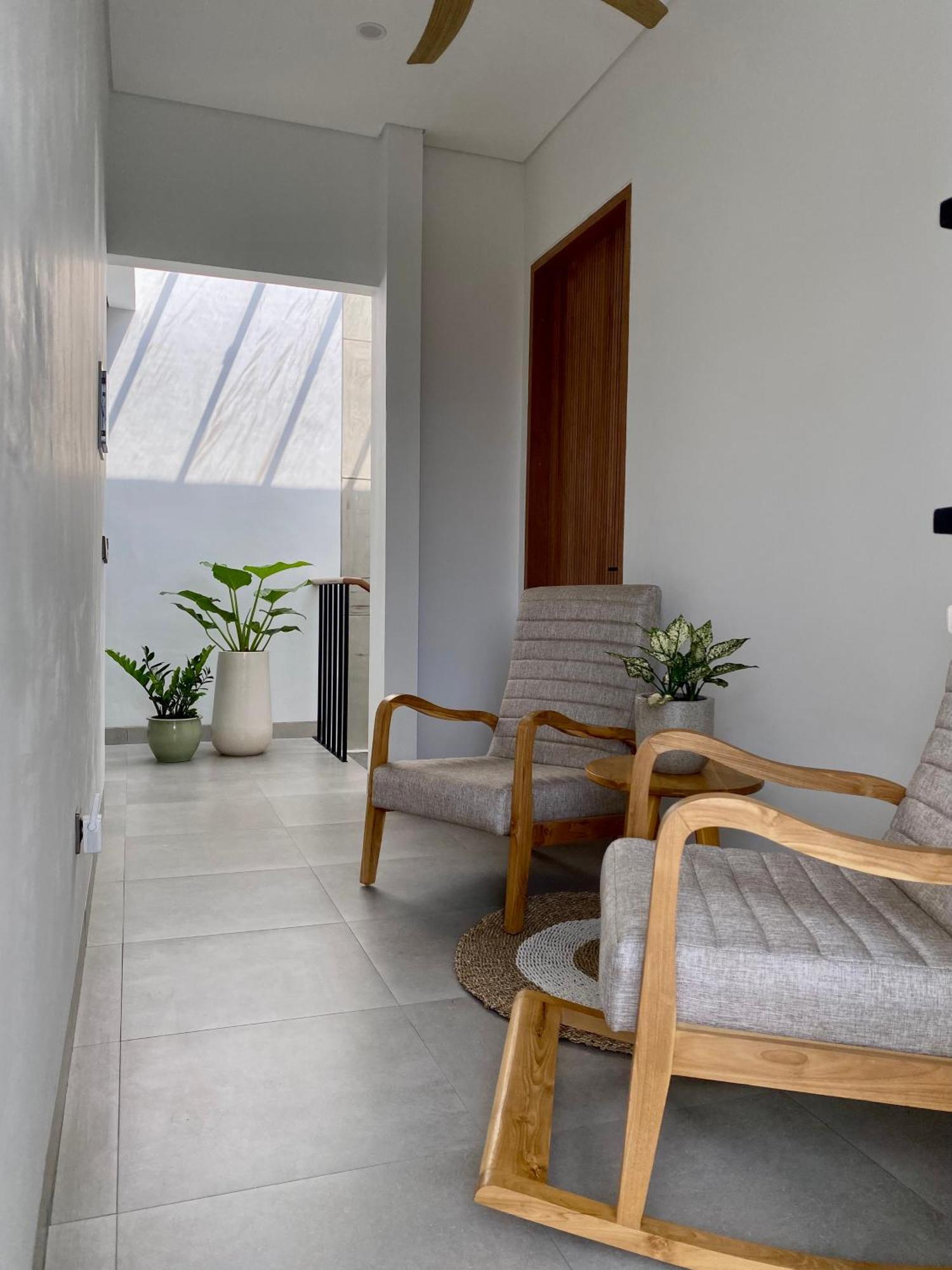 Casa Di Elle, Your Finest Berawa Hideaway, Brand New Rooftop Villa, Near Finns Club