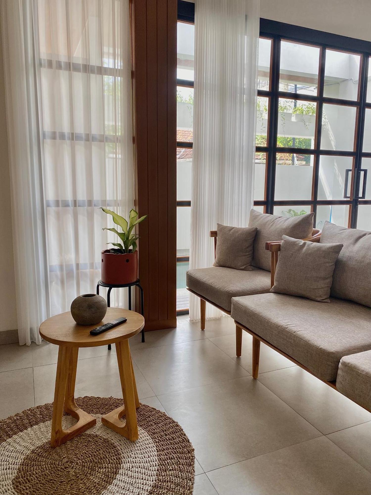 Casa Di Elle, Your Finest Berawa Hideaway, Brand New Rooftop Villa, Near Finns Club * Canggu